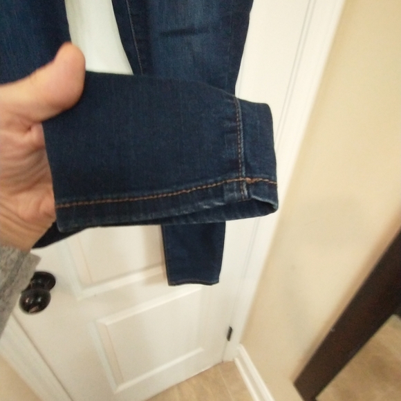 Universal Thread Mid- Rise Skinny Jeans - Picture 5 of 13